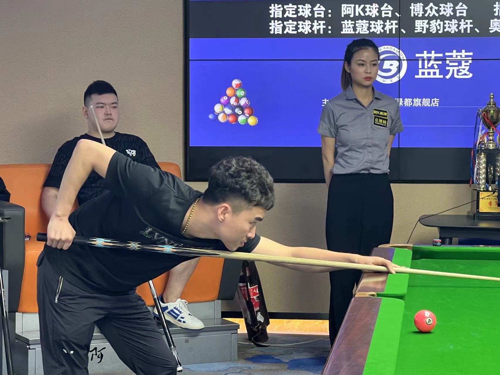 场哨响时擦 场哨响时擦