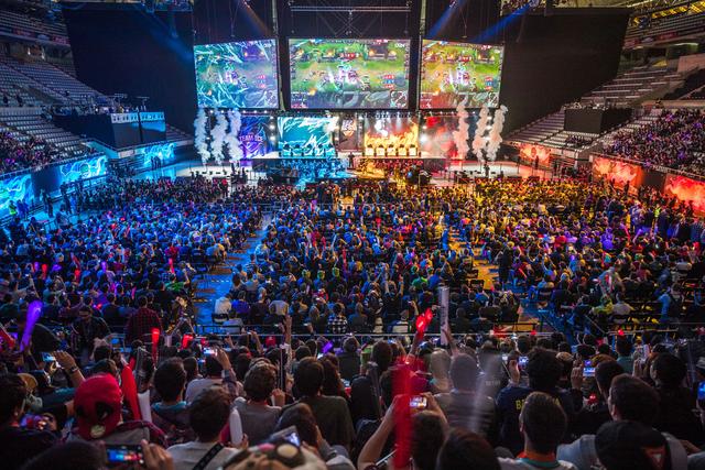 通过对居勒 通过对居勒